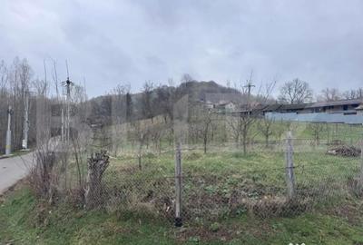 Teren de 1964 mp, în Central - 3