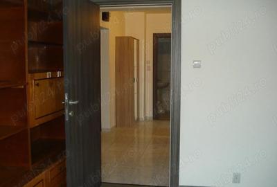 Apartament cu 2 camere decomandat în Aradului - 2