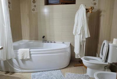 Casă cu 2 camere cu Teren 320 Mp în Bârlad - 6