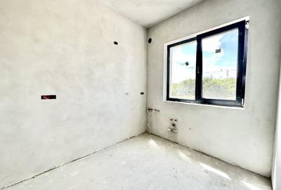 Duplex cu 4 camere cu Canalizare în Moșnița Nouă - 10
