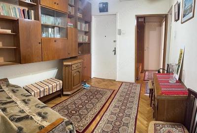 Dambu Pietros - Vanzare ap. 2 camere + garaj - B-dul. 1848 - 1