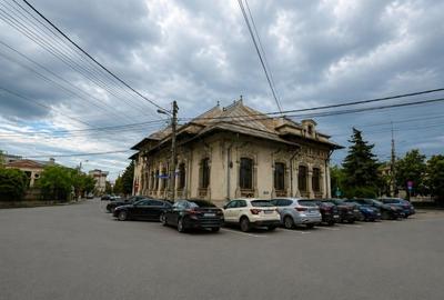 Casă individuală cu 20 camere cu Teren 1027 Mp în Democrației - 6