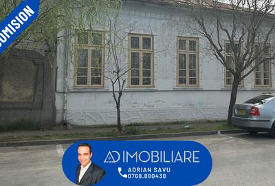 Casă individuală cu 7 camere cu Teren 1700 Mp în Brazda lui Novac - 1