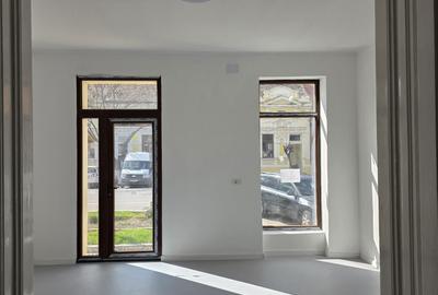 Spațiu comercial, de 65 mp, în Central - 7