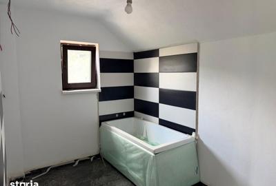 Casă cu 5 camere cu Teren 200 Mp în Dărmănești - 2