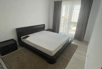 Apartament cu 3 camere semidecomandat în Mihai Bravu