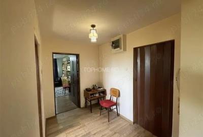 Apartament cu 3 camere semidecomandat, mobilat în Giurgiului