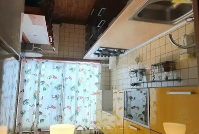 Inchiriez apartament cu 2 camere Obor, Ma?ina de paine.