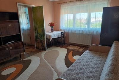 Apartament cu 2 camere nedecomandat în 14 Mai - 8