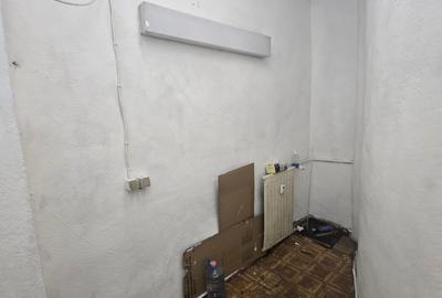 Spațiu comercial, de 23 mp, în P-ța Romană - 10