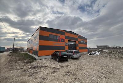 Spațiu comercial, de 600 mp, în Central - 3