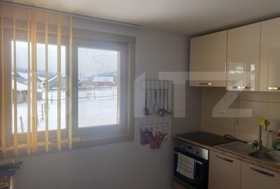 Casa de vanzare, cu 4 camere, 120 mp, zona Neagra Șarului - 8