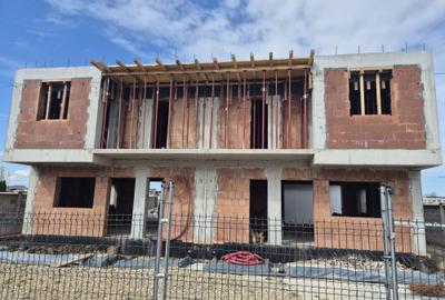 Casă cu 4 camere în Central - 8