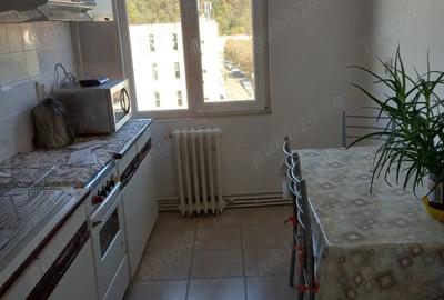 Apartament cu 3 camere semidecomandat în Govândari - 6