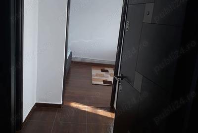 Garsonieră decomandată în Petros