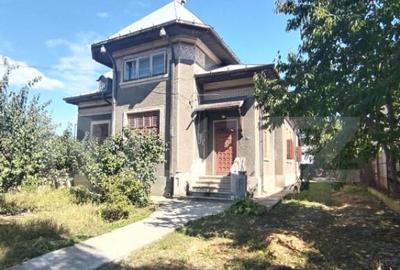 Casă cu 4 camere cu Teren 740 Mp în Cetate - 9