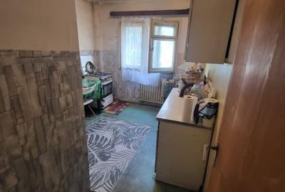 APARTAMENT 3 CAMERE-RAHOVA-CALEA RAHOVEI-FARMACIA AIS-2 BAI-2 BALCOANE - 2