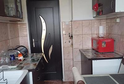 Apartament cu 3 camere semidecomandat în Central - 5