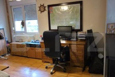 Proprietate Exclusivista: 2 Case, Piscina ?i Teren de Ten - 35