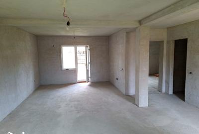 Casă cu 4 camere cu Teren 492 Mp în Bascov - 8