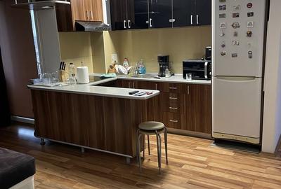 Apartament cu 3 camere în Central - 3