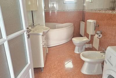 Inchiriez apartament cu 4 dormitoare, GARAJ in Vila, zona Liliacului, P+E+M, - 17