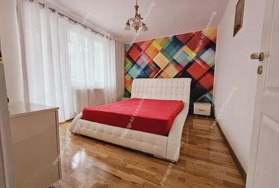 Apartament cu 3 camere decomandat în Aradului - 2