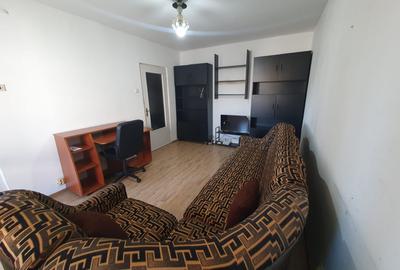 Garsonieră decomandată, mobilată în Zorilor