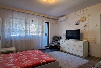 GARSONIERA / 1990 / DECOMANDATA / 42 mp /ET. 1 / STR. MAMULARI / PIATA UNIRII - 3