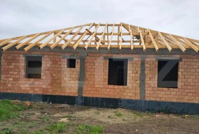 Casă cu 4 camere cu Teren 500 Mp în Central - 3