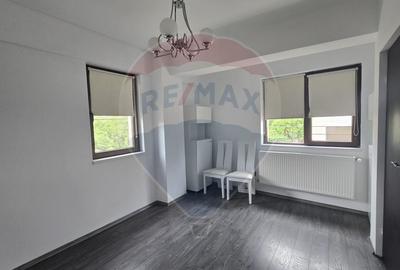 Apartament cu 3 camere semidecomandat în Dămăroaia - 6