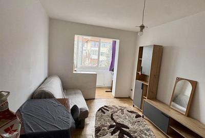 Apartament cu 2 camere decomandat, mobilat în Circumvalațiunii - 7