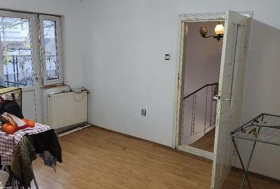 Casă cu 5 camere cu Teren 100 Mp în Central - 6