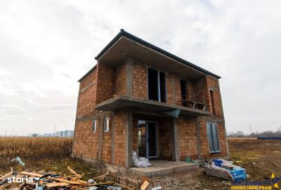Casă cu 4 camere decomandat în Sânpetru - 3