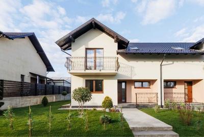 Casă cu 4 camere cu Teren 300 Mp în Horpaz - 1