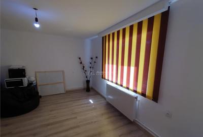 Oravita, Casa Rezidentiala, 7 Incaperi, 1151mp Teren, ZERO C - 6