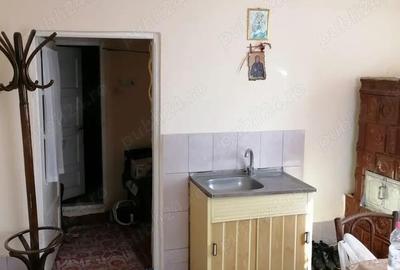 Casă cu 3 camere cu Teren 2123 Mp în Dărmănești - 2