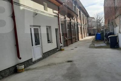 Casă cu 5 camere în Central - 7