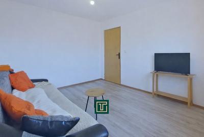 Apartament cu 11 camere semidecomandat, mobilat în Drăgășani - 2