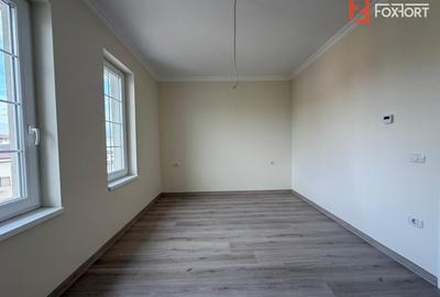 Apartament cu 2 camere decomandat în Giroc - 4