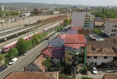 Casa pe 5 nivel-Ideala pentru Locuinta, Sediu Firma sau Investitie! - 1