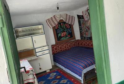 Casă cu 3 camere cu Teren 760 Mp în Ciolpani - 1