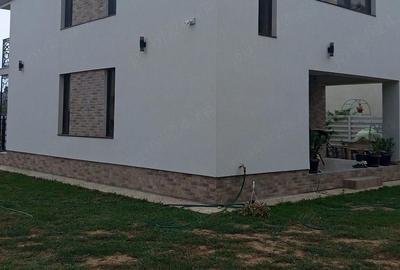 Casă cu Teren 325 Mp în Berceni - 2