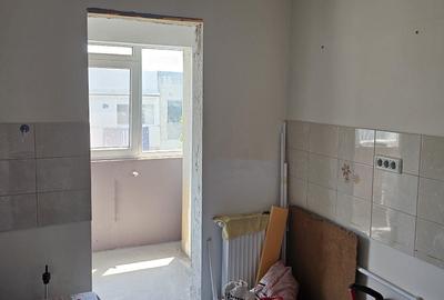 Poarta 6 . 2 camere semidecomandat - 2