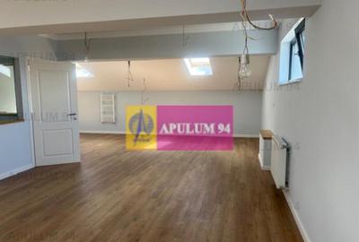 Casă cu 5 camere cu Teren 325 Mp în Otopeni - 3