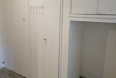 Garsonieră decomandată în Olteniței - 10