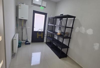 Spațiu comercial, de 51 mp, în Central - 7