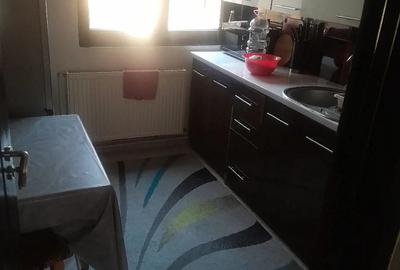 Casă cu 6 camere în Frumușani - 3