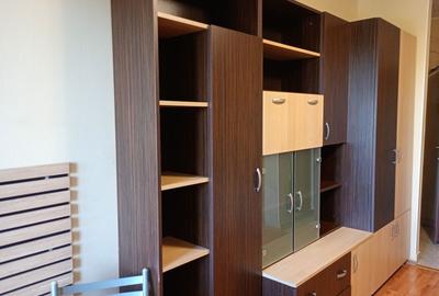 Apartament cu 3 camere decomandat în Iosia
