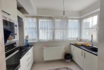 Apartament cu 3 camere decomandat în Apărătorii Patriei - 6
